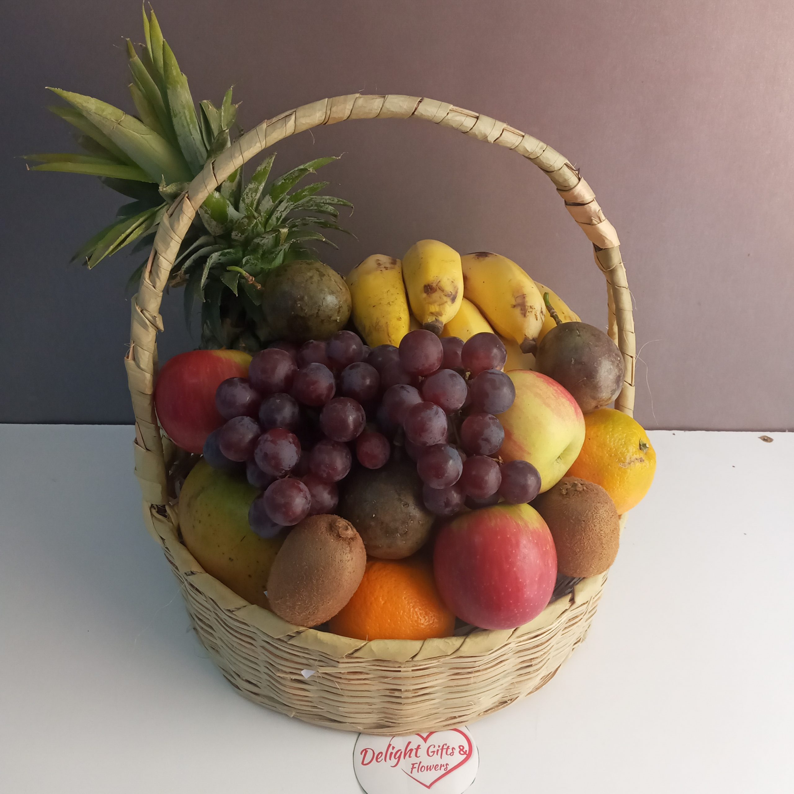 Healthy fruits hamper